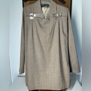 VTG Women’s Harve Benard Skirt Suit size 12 - SUPER Chic